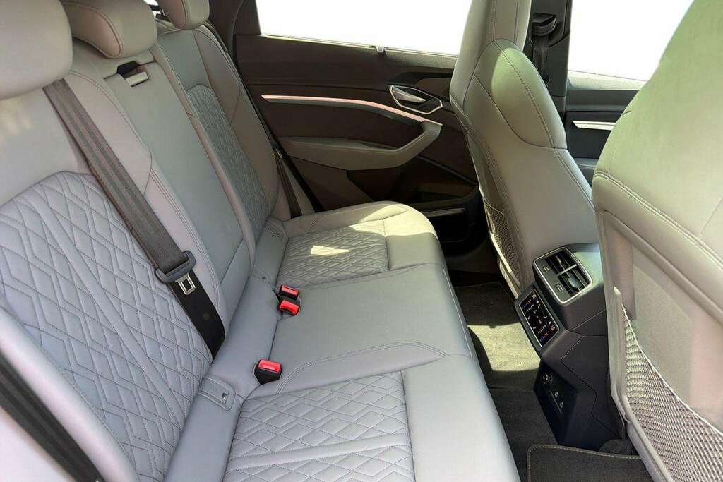 Audi Q8 e tron Sportback Sport 50 E-tron Quattro 250,00 Kw Grey #21