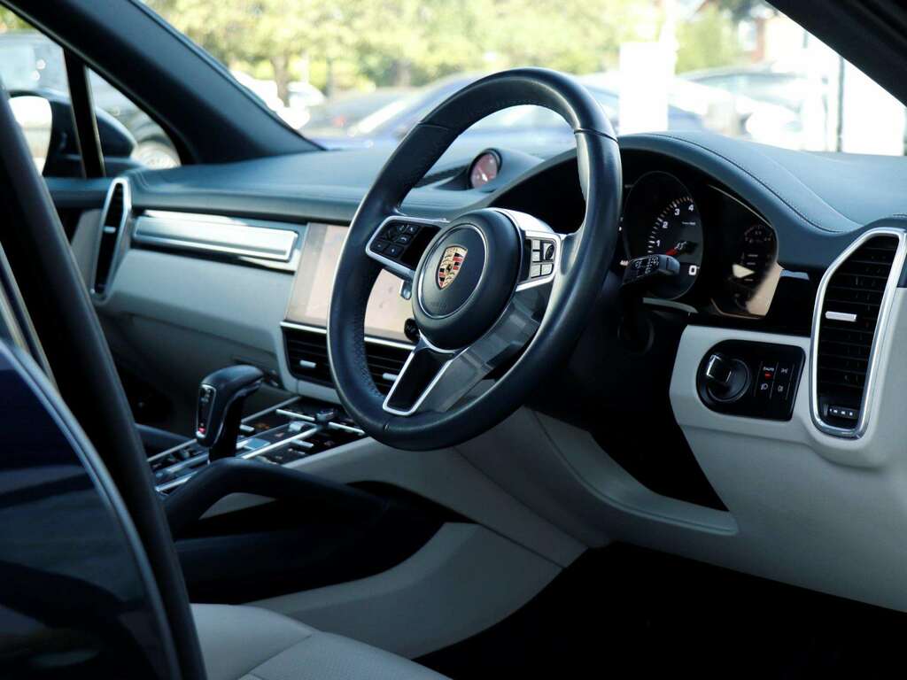 Porsche Cayenne 3.0T V6 Coupe Tiptronics 4Wd Euro 6 S RO22LJE Black #11