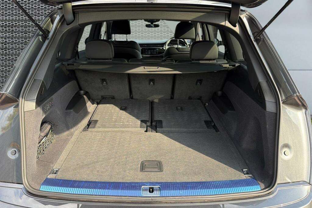 Audi Q7 Sq7 Tfsi Quattro Black Edition Tiptronic 2024 White #13