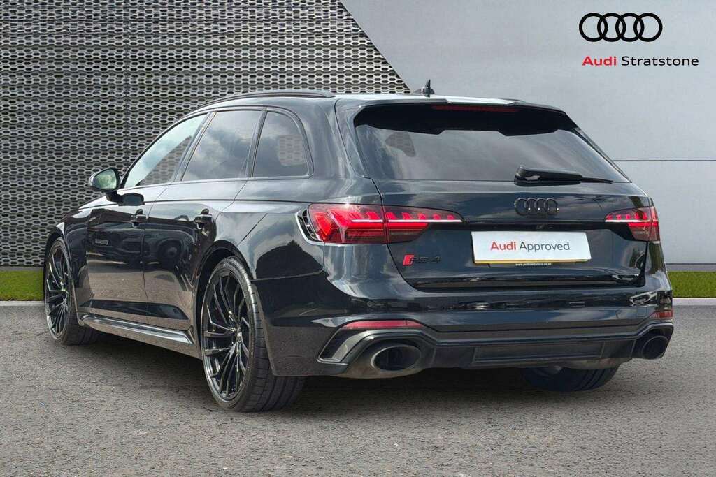 Audi RS4 Rs 4 Tfsi Quattro Carbon Black Tiptronic 2024 Black #3