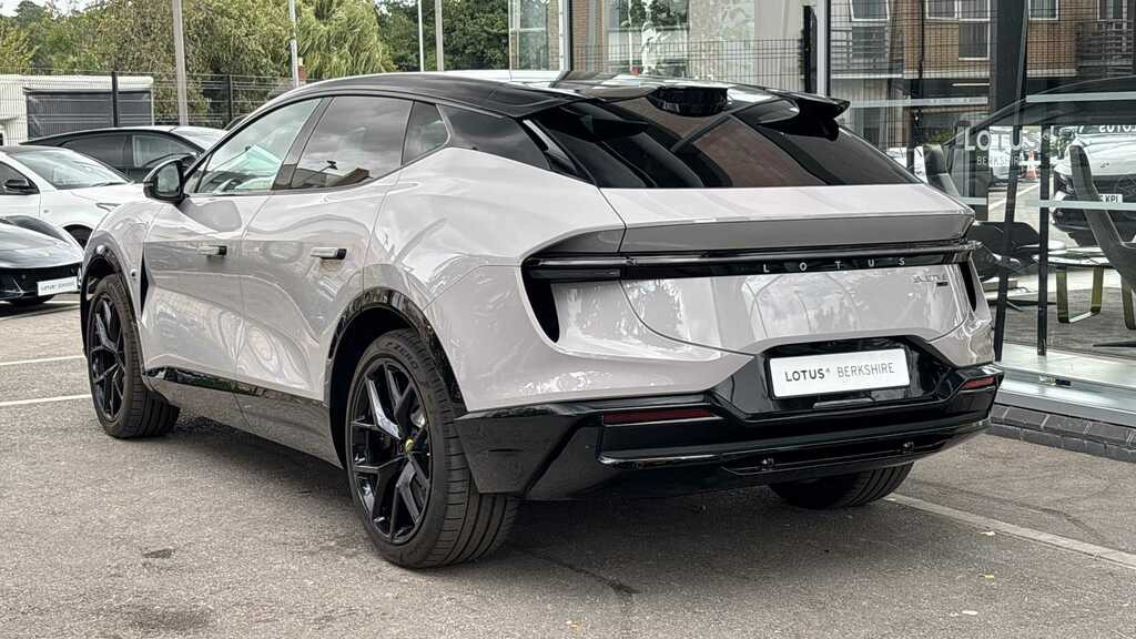 Lotus Eletre 450Kw 600 Gt Se 112Kwh 2026 Grey #4