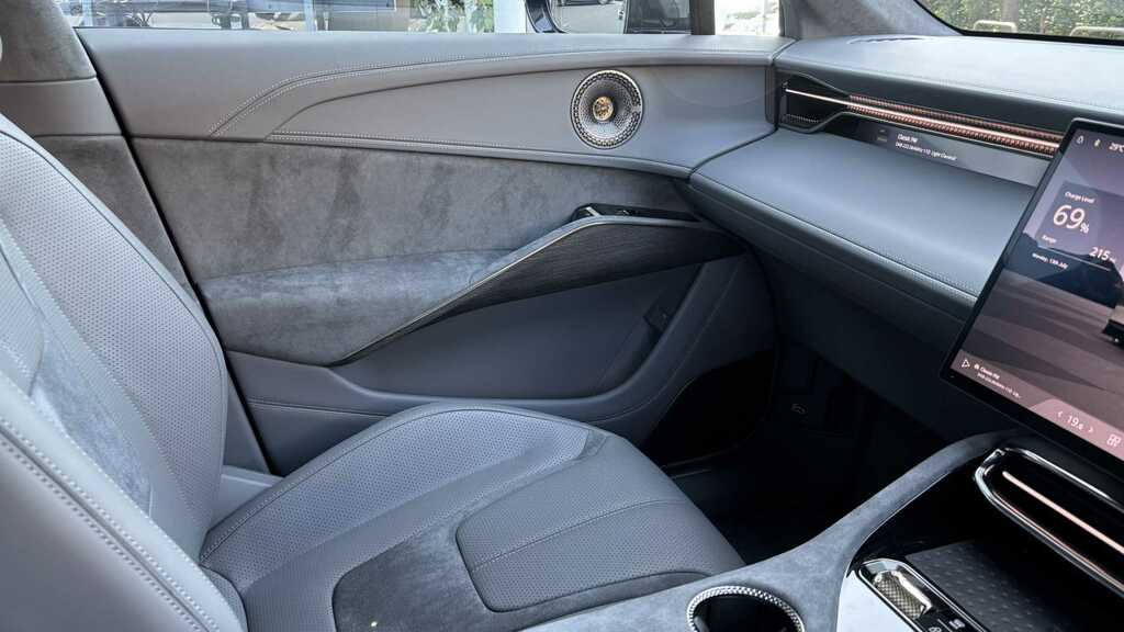 Lotus Eletre 600 112Kwh Gt 4Wd Dual Motor Grey #19