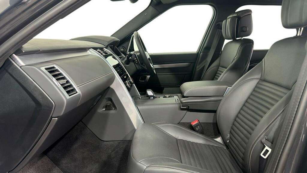 Land Rover Discovery 3.0 D350 Tempest 2026 Grey #3