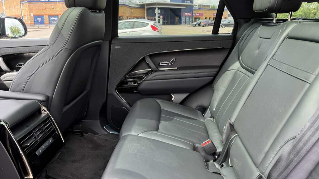Land Rover Range Rover Sport 3.0 D300 Dynamic Se Black #9