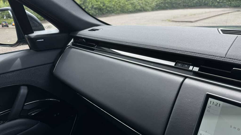 Land Rover Range Rover Sport 3.0 D300 Dynamic Se Black #26