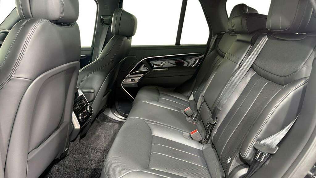 Land Rover Range Rover 3.0 P460e Hse 2026 Black #4