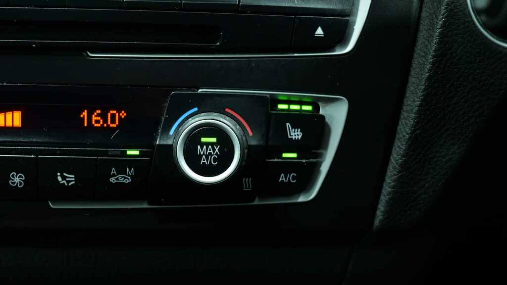 BMW 1 Series 116I Sport White #21