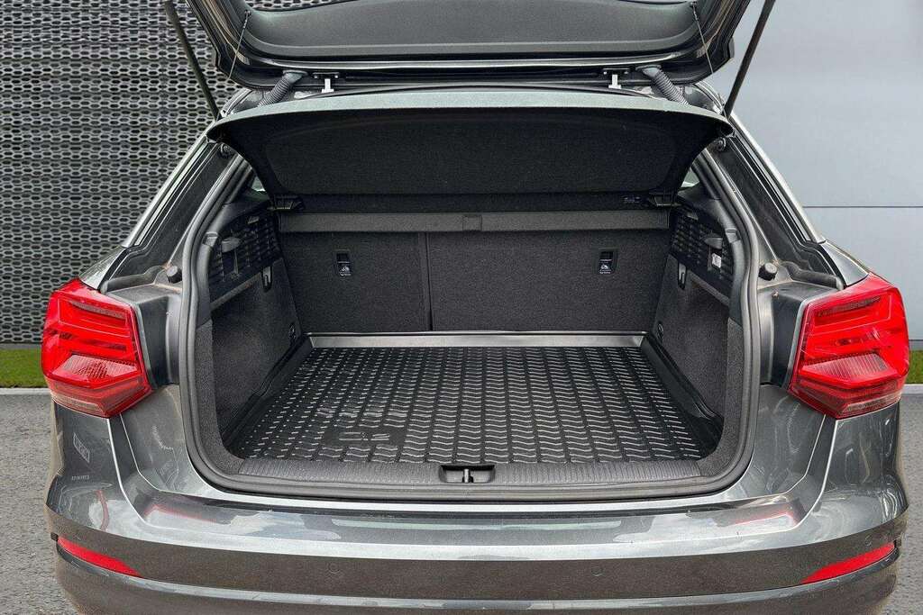 Audi Q2 2.0 Tdi Edition 1 S Tronic Quattro Euro 6 Ss Grey #13