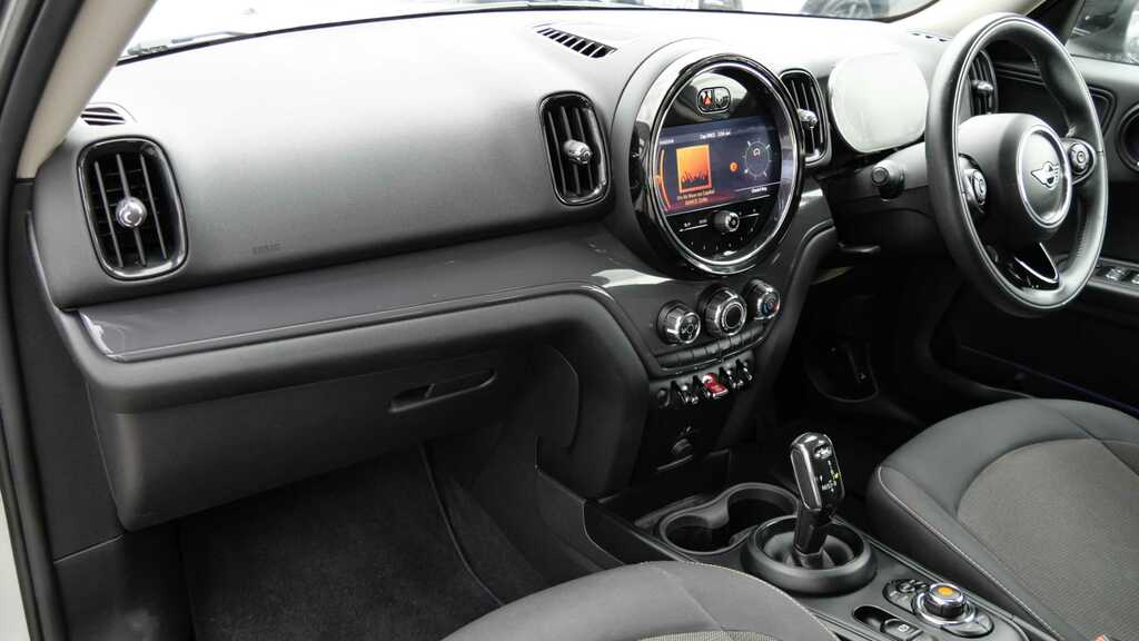 Mini Countryman 1.5 Cooper Classic 2020 White #4