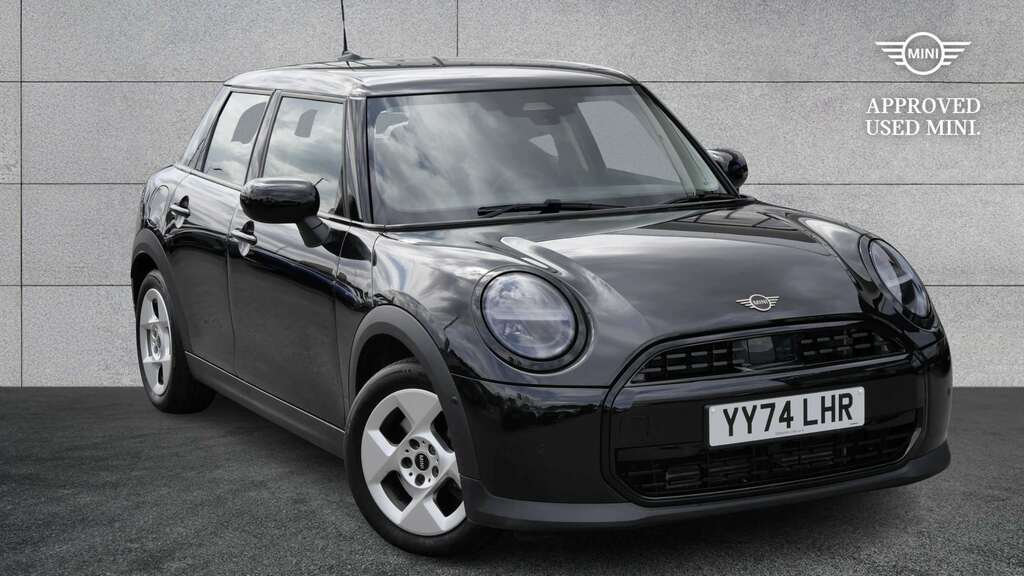 Mini Hatch 1.5 C Classic 2024 Black