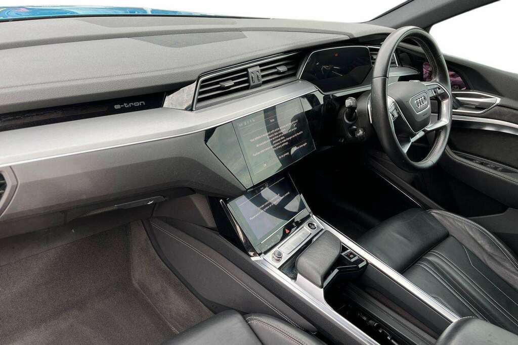 Audi E-tron 300Kw 55 Quattro 95Kwh Launch Edition 202 Blue #2
