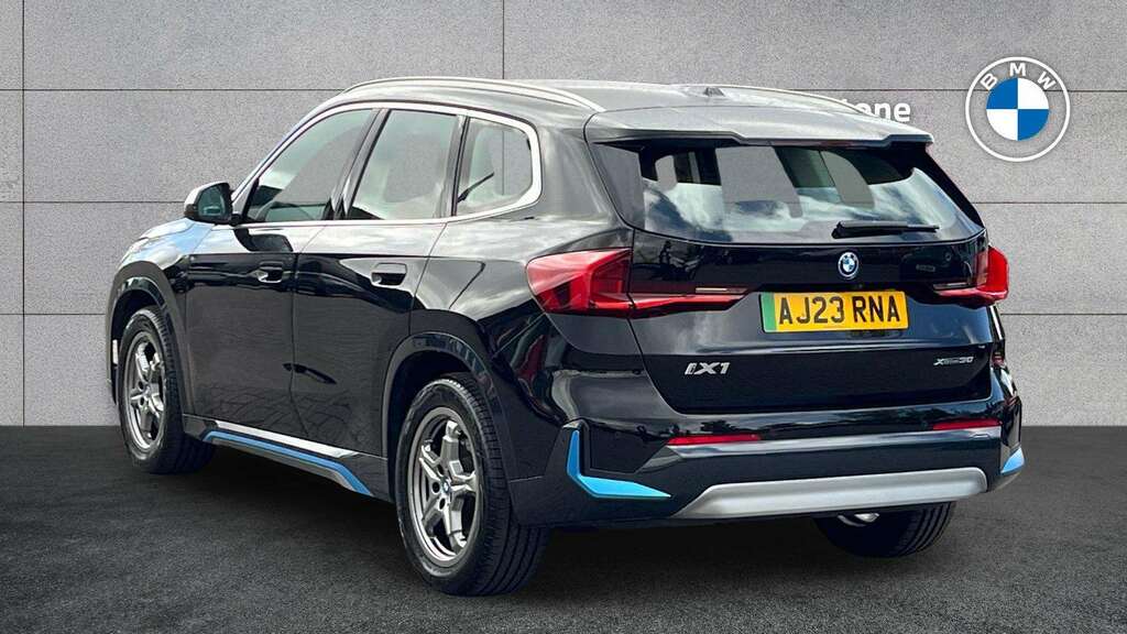 BMW iX1 230Kw Xdrive30 Xline 65Kwh 2023 Black #2