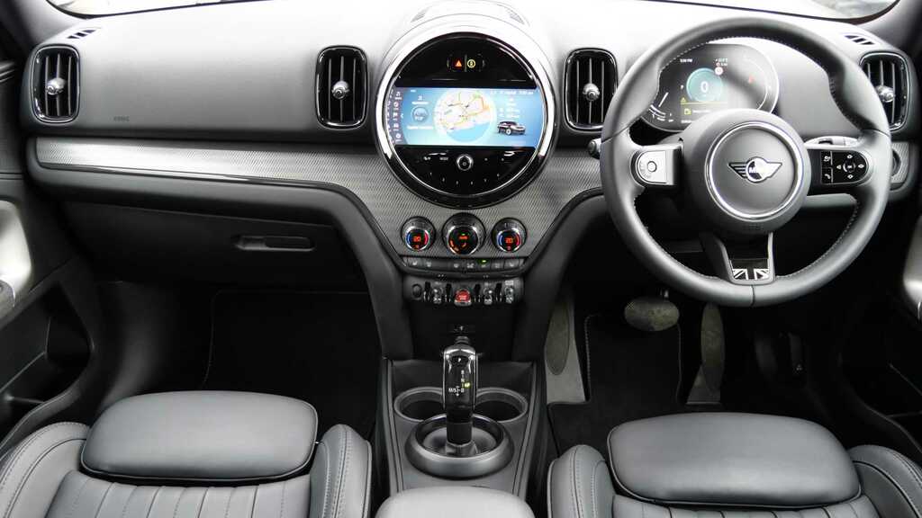 Mini Countryman 1.5 Cooper Exclusive Premium 2023 White #4
