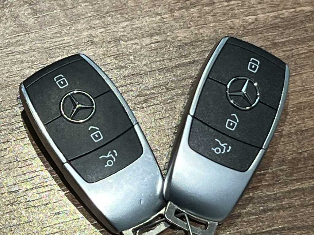 Mercedes-Benz GLB Class 220D 4M Amg Line Prem Night Ed 8G-tronic Silver #38