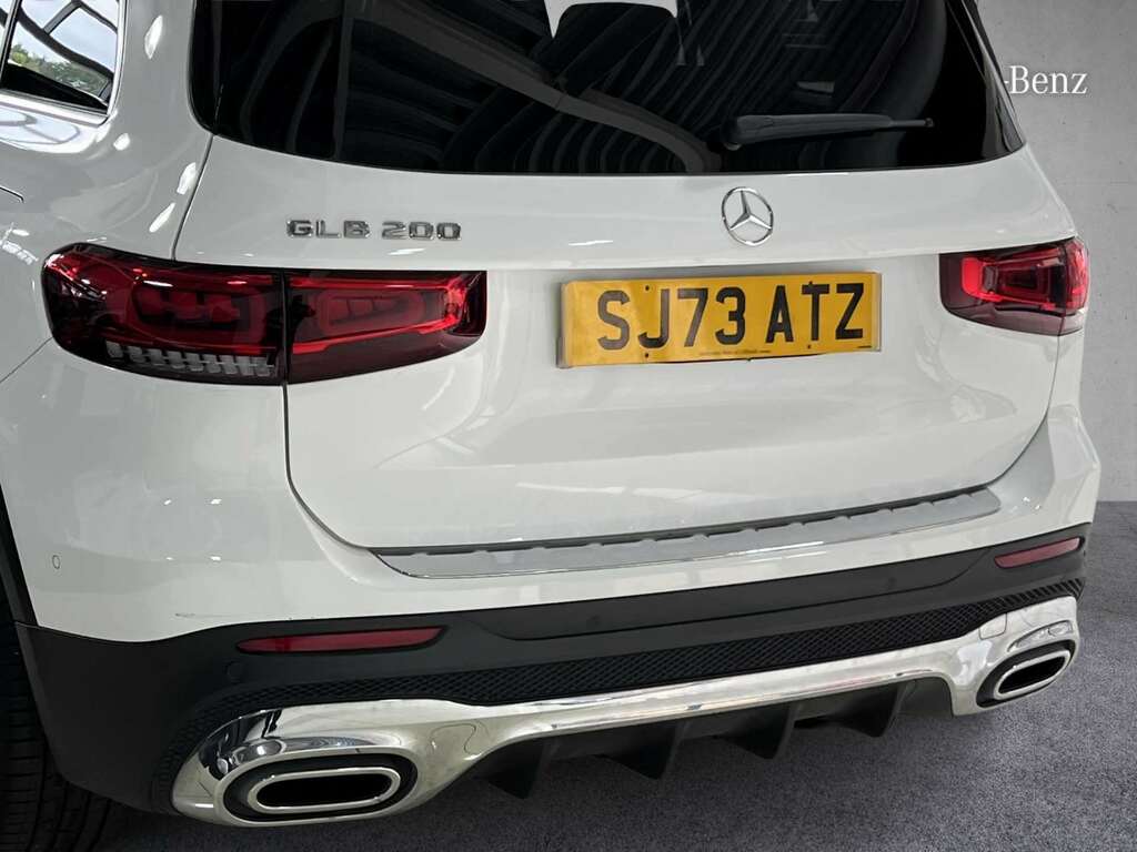 Mercedes-Benz GLB Class 220D 4M Amg Line Prem Night Ed 8G-tronic Silver #11