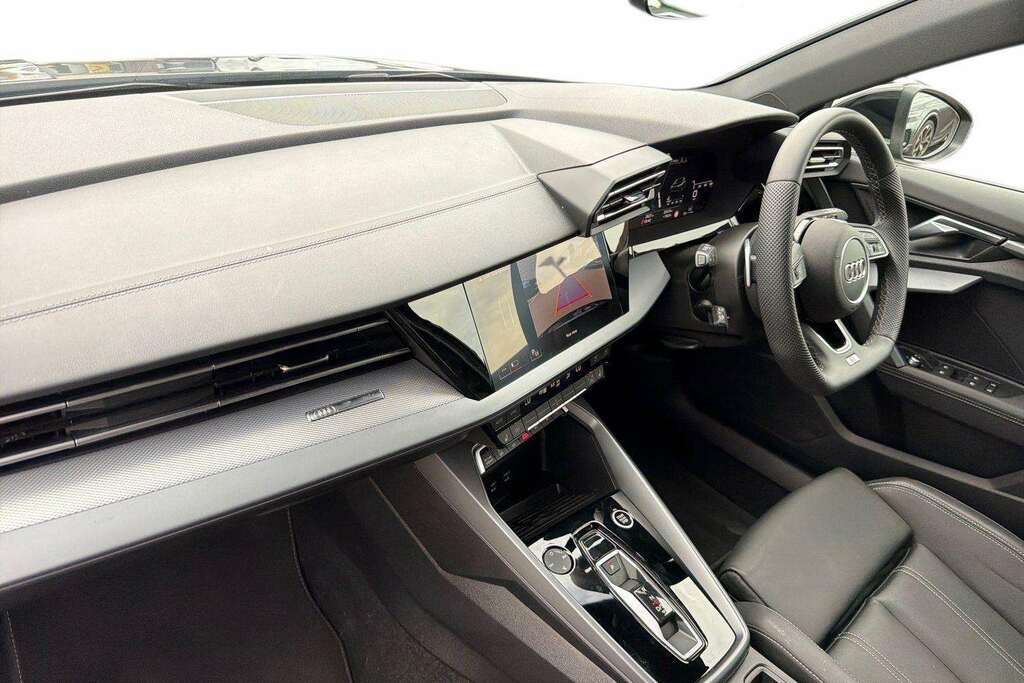 Audi A3 1.5 Tfsi 150 S Line S Tronic 2025 Black #2