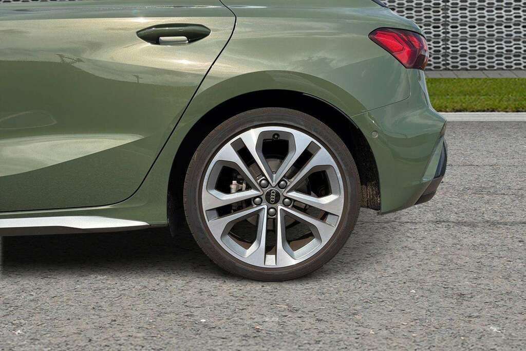 Audi A3 1.5 Tfsi 150 S Line S Tronic 2025 Green #5