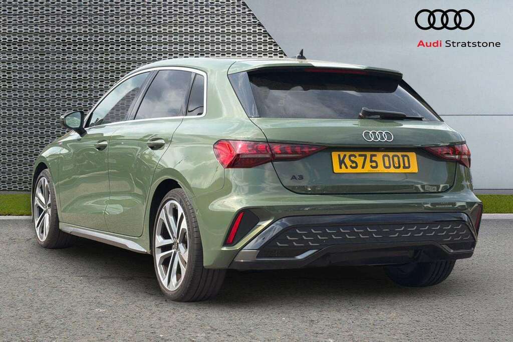 Audi A3 1.5 Tfsi 150 S Line S Tronic 2025 Green #3