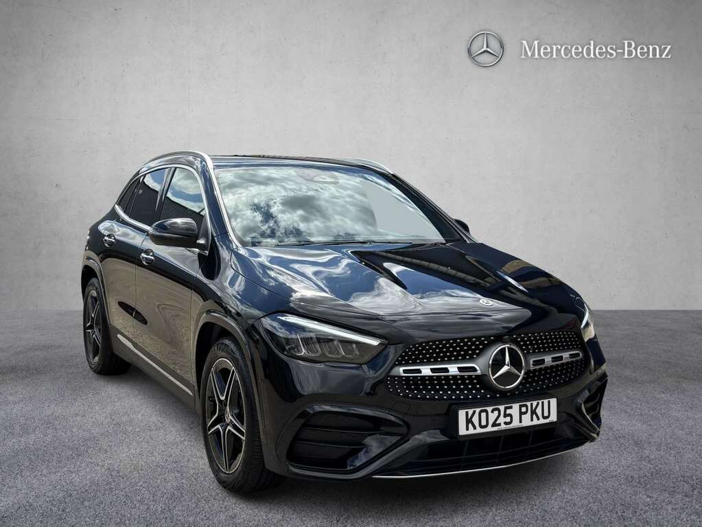 Mercedes-Benz GLA Class 220D 4Matic Amg Line Executive 2025 Black