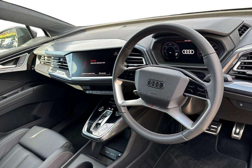 Audi Q4 E Tron 150Kw 40 63Kwh S Line Leather 2026 Black #6
