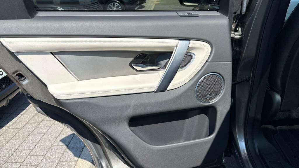 Land Rover Discovery Sport D200 Dynamic Hse Silicon Silver Silver #31