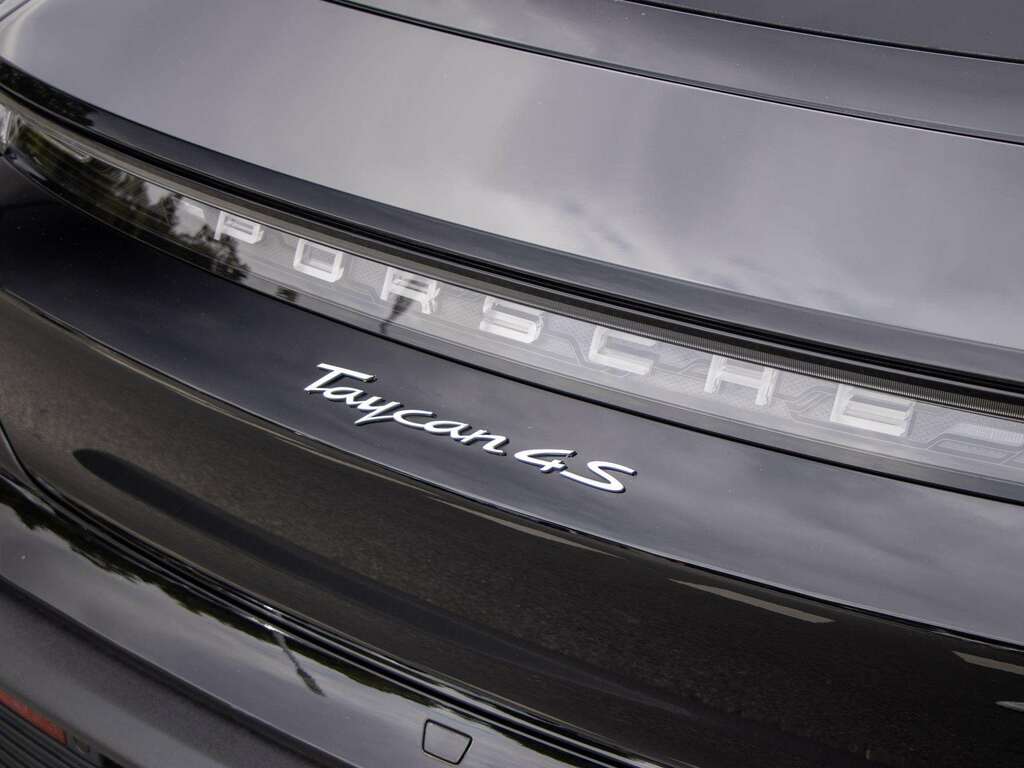 Porsche Taycan Performance Plus 93.4Kwh 4S Saloon Au #11