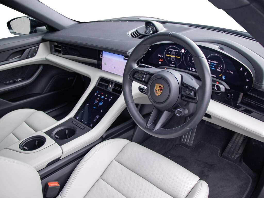 Porsche Taycan Performance Plus 93.4Kwh 4S Saloon Au #27