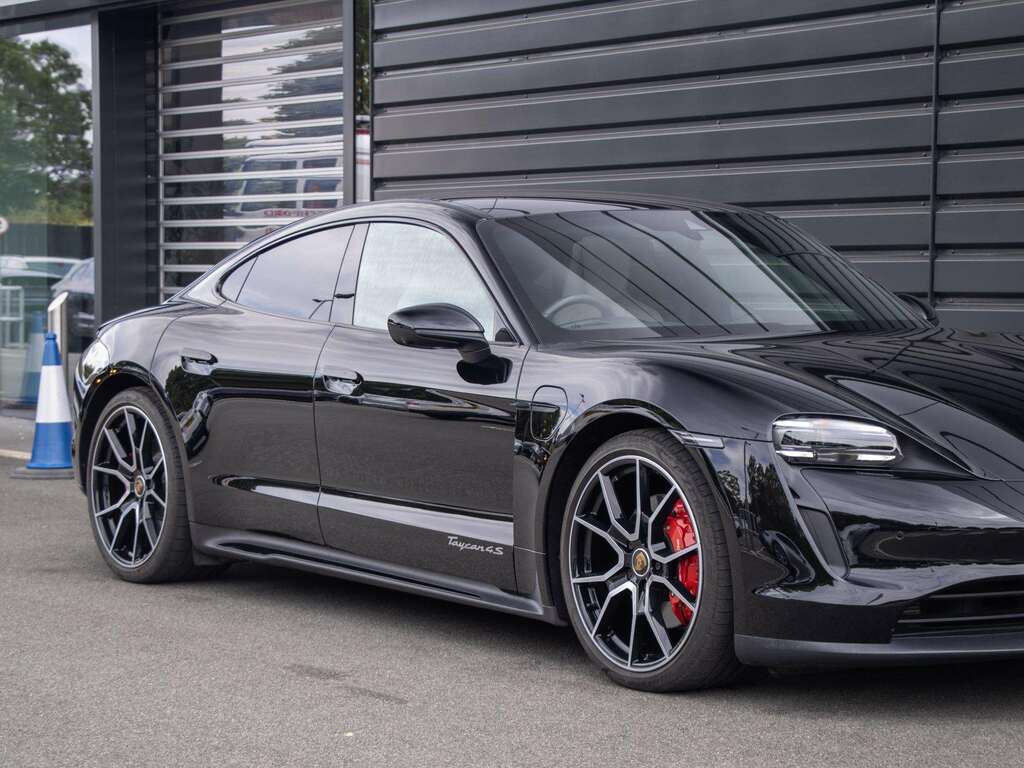 Porsche Taycan Performance Plus 93.4Kwh 4S Saloon Au #29