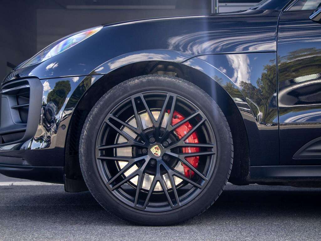 Porsche Macan Gts Pdk 2024 Black #4