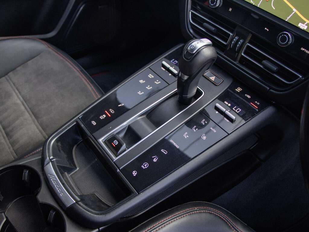 Porsche Macan Pdk Euro 6 Blue #28