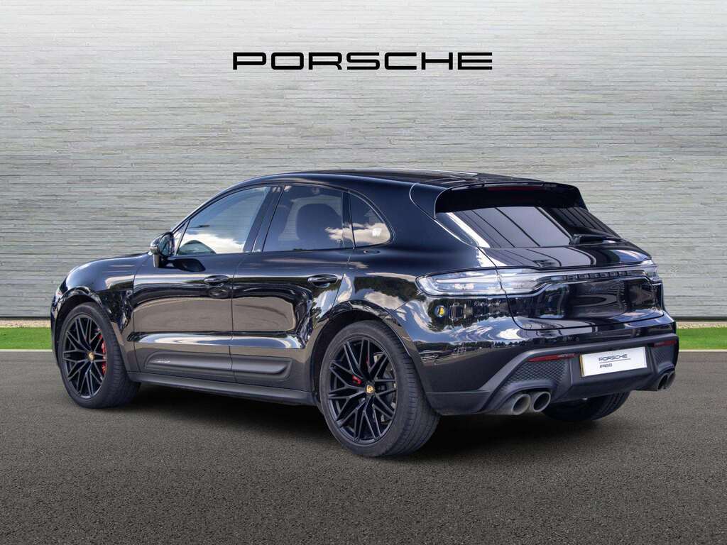 Porsche Macan Gts Pdk 2024 Black #2