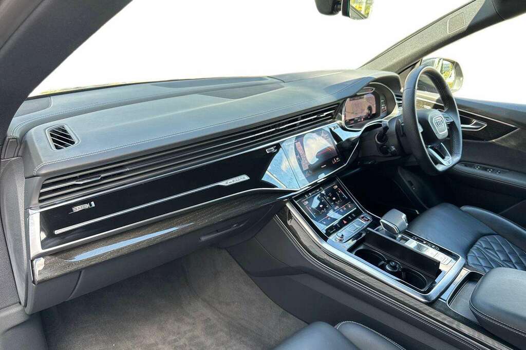 Audi Q8 55 Tfsi Quattro Launch Edition Tiptronic 2025 Blue #2