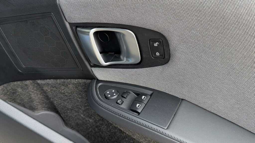 BMW i3 125Kw 42Kwh Suite Interior World Silver #29