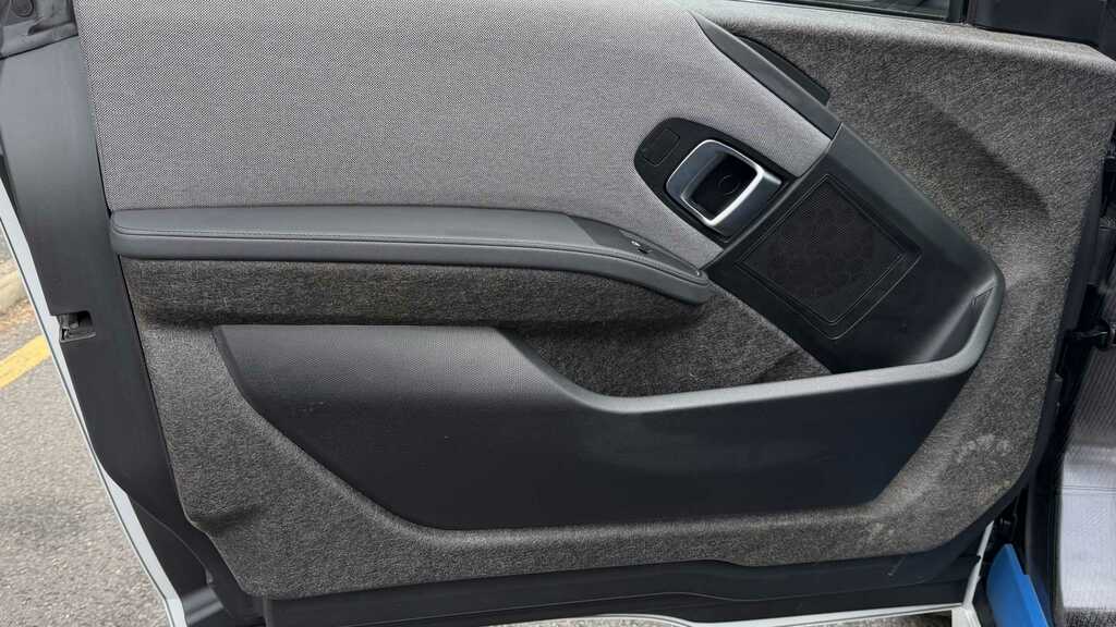 BMW i3 125Kw 42Kwh Suite Interior World Silver #23