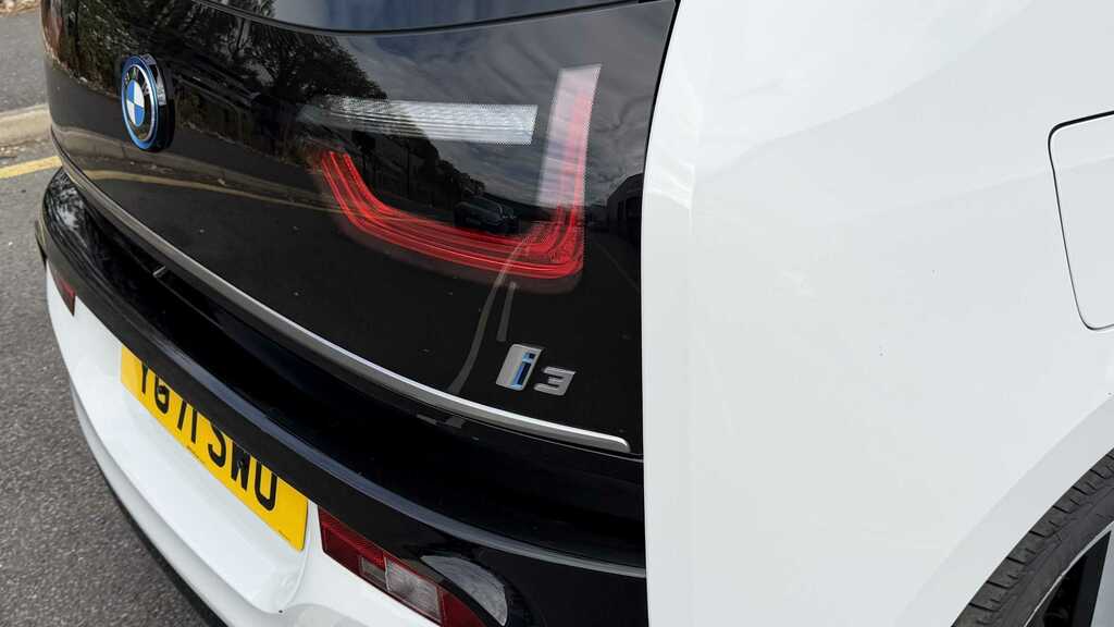 BMW i3 125Kw 42Kwh Suite Interior World Silver #40