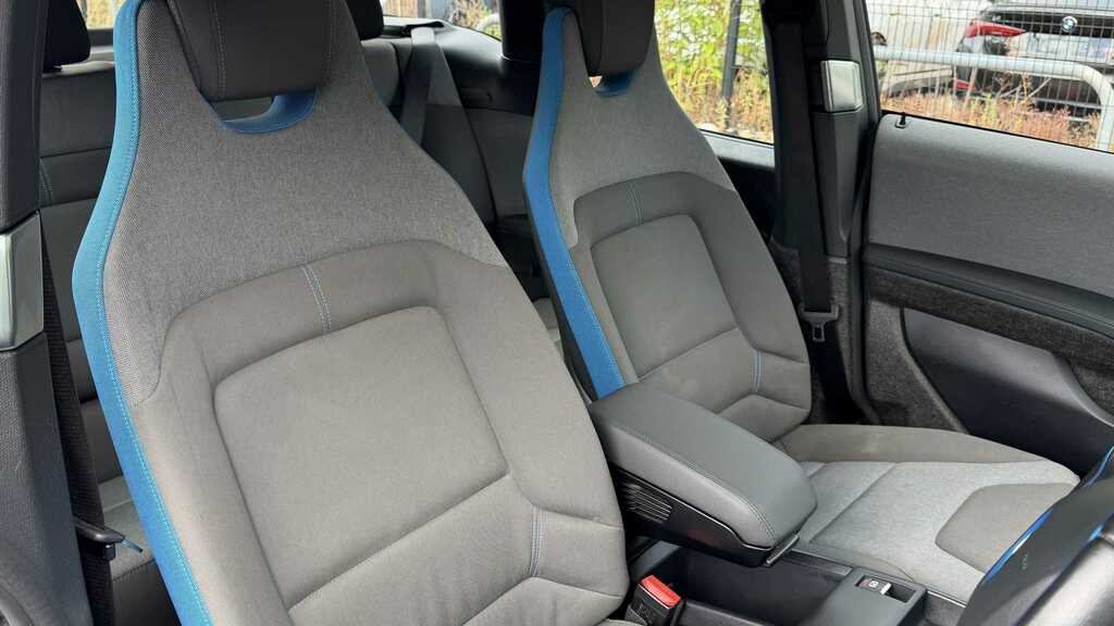 BMW i3 125Kw 42Kwh Suite Interior World Silver #12