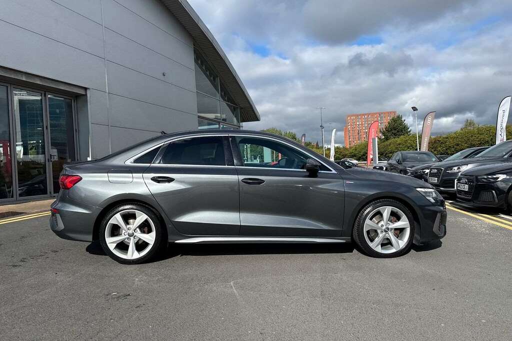 Audi A3 35 Tfsi S Line S Tronic 2020 Grey #4