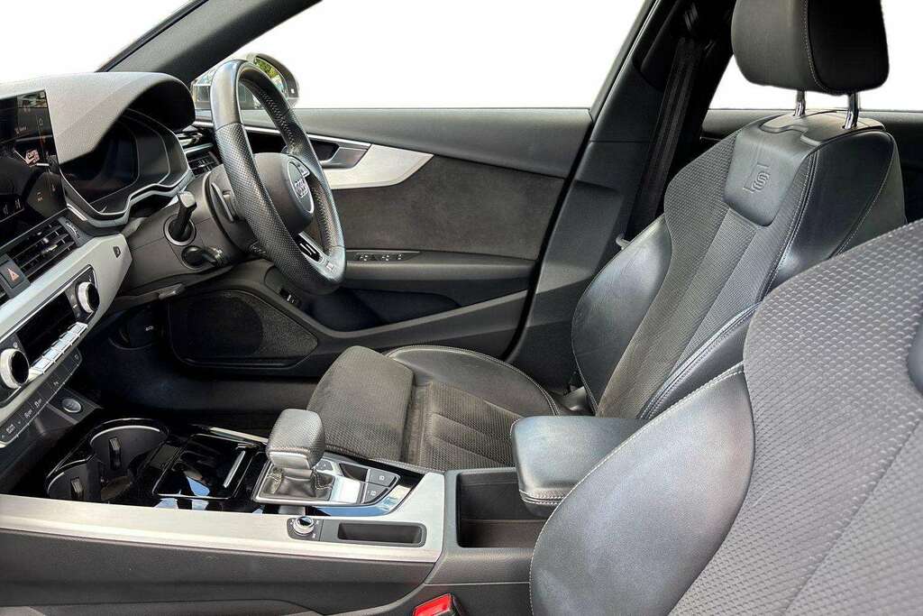 Audi A4 2.0 Tfsi 40 Black Edition Estate S Tron Black #21