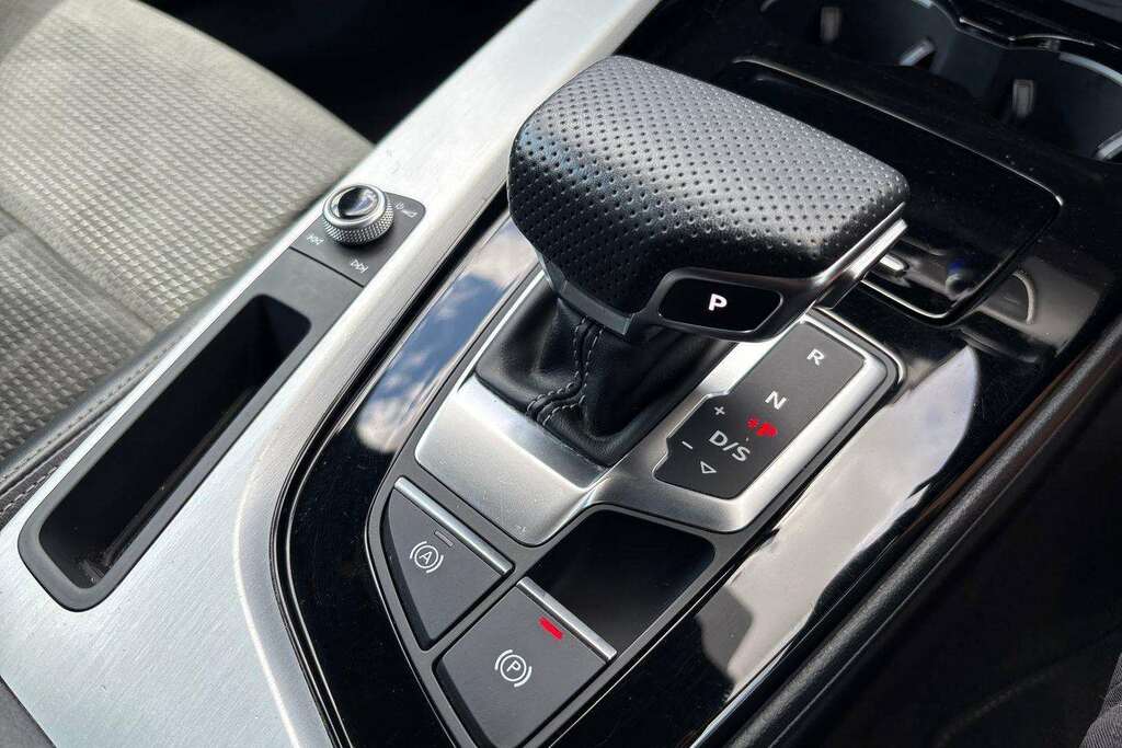 Audi A4 2.0 Tfsi 40 Black Edition Estate S Tron Black #15