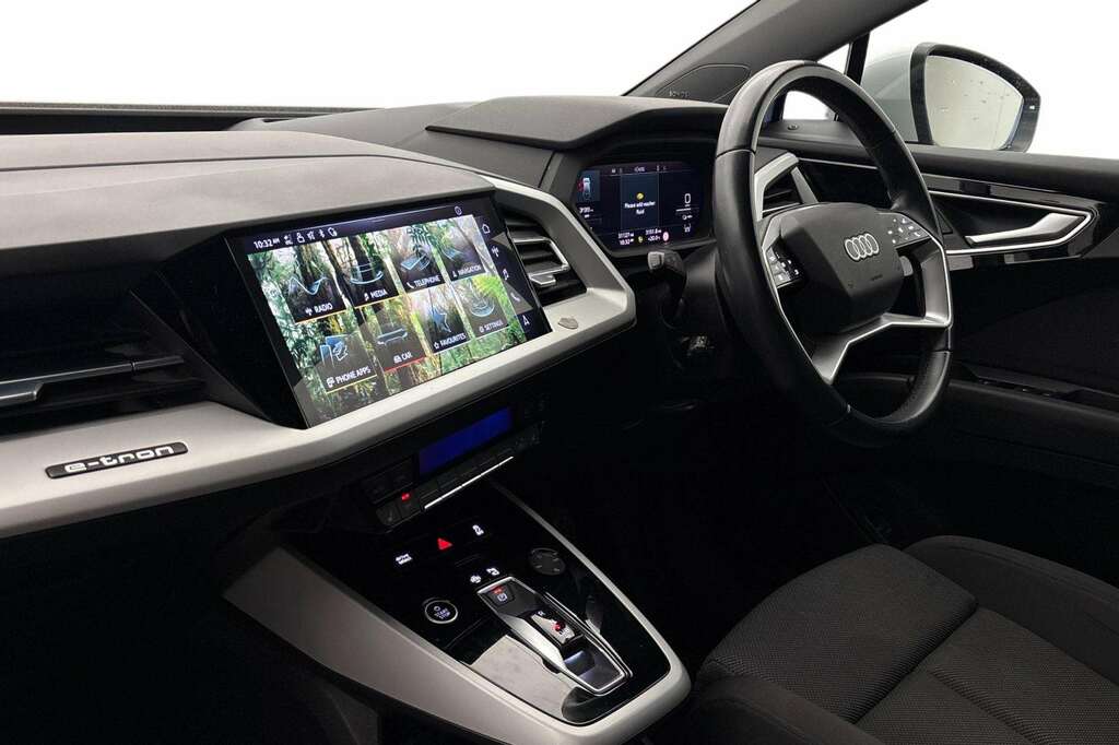 Audi Q4 E Tron 125Kw 35 55Kwh Sport 2023 White #2