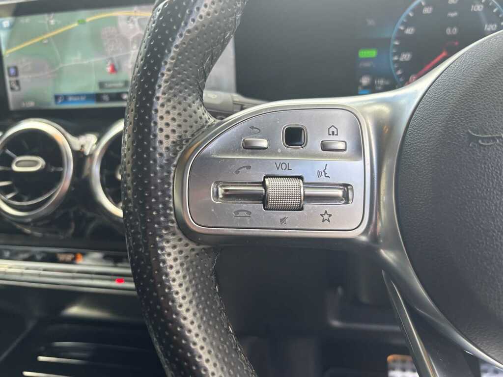Mercedes-Benz GLA Class 250E 15.6Kwh Exclusive Editi... 2021 Red #15