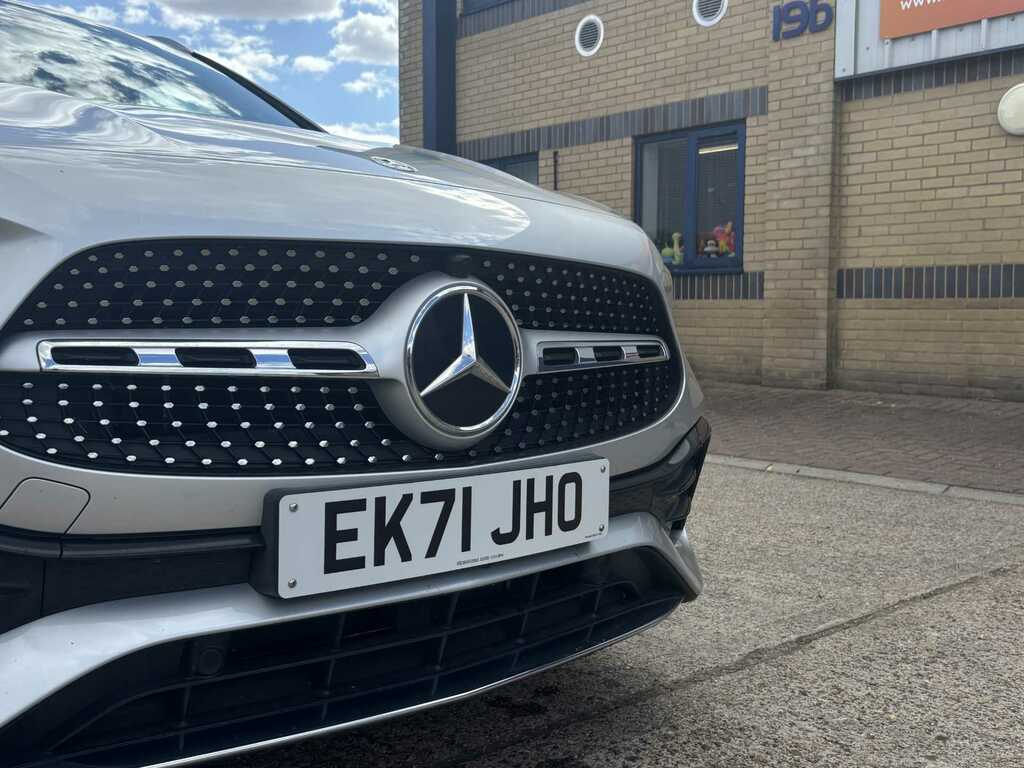 Mercedes-Benz GLA Class 250E 15.6Kwh Exclusive Editi... 2021 Red #26