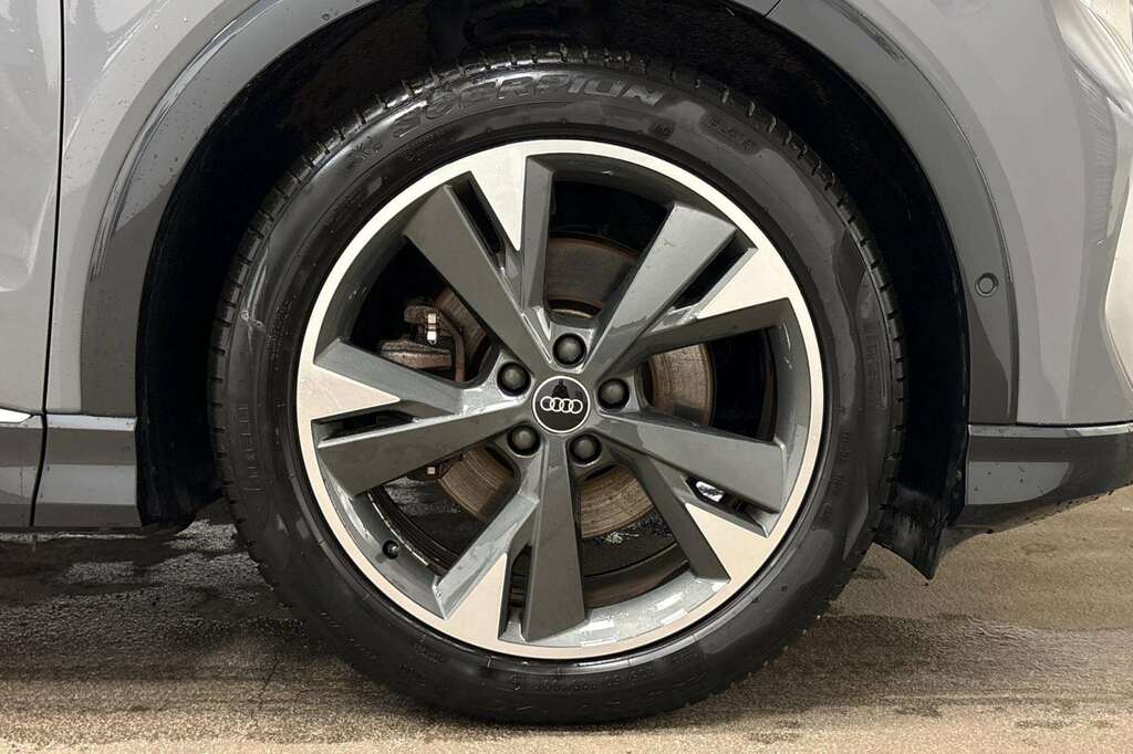 Audi Q4 E Tron 125Kw 35 55Kwh S Line Cs 2023 Grey #5