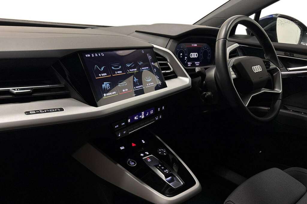 Audi Q4 E Tron 125Kw 35 55Kwh Sport Cs 2023 Blue #2