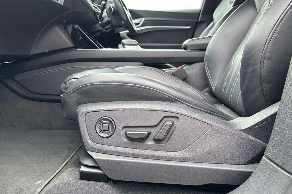Audi E-tron 50 Sport Suv Quattro 71.2Kwh 11 Silver #21