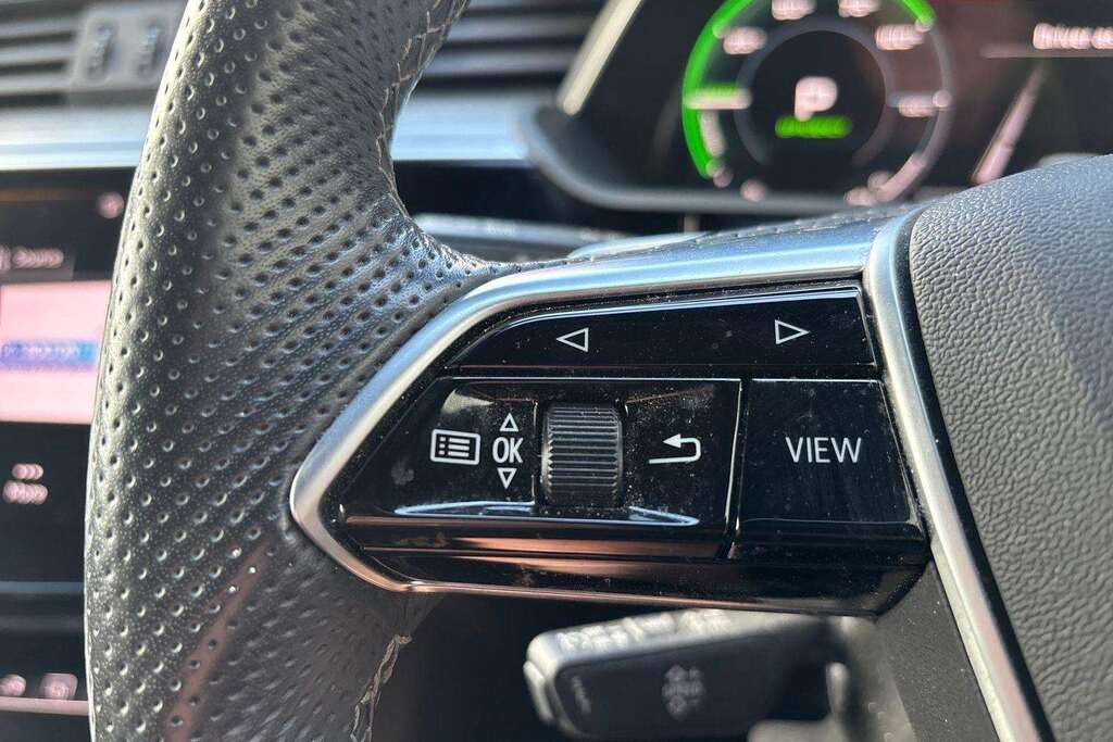 Audi E-tron 50 Sport Suv Quattro 71.2Kwh 11 Silver #16