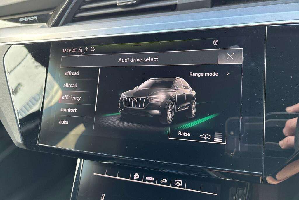 Audi E-tron 50 Sport Suv Quattro 71.2Kwh 11 Silver #30