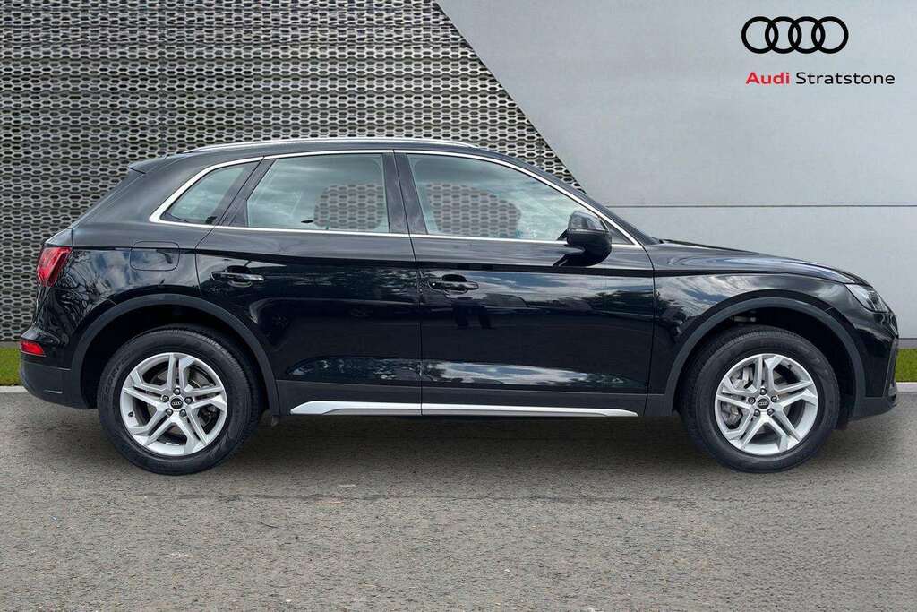 Audi Q5 45 Tfsi Quattro Sport S Tronic 2022 Black #4