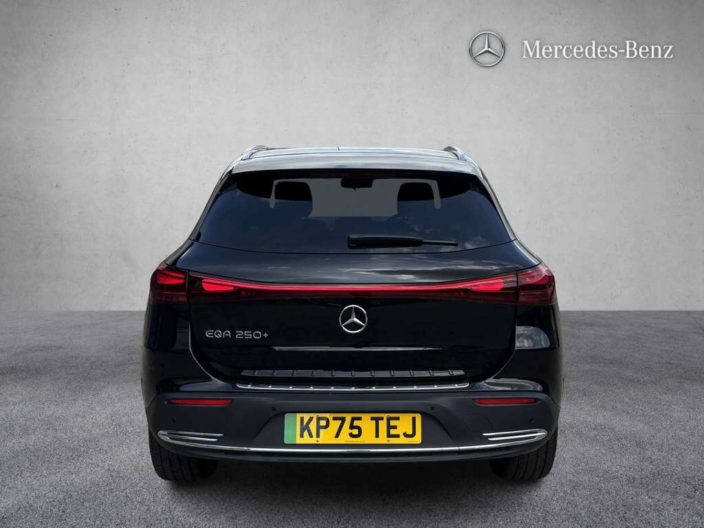 Mercedes-Benz EQA 250 140Kw Sport Executive 70.5Kwh 2025 Black #4
