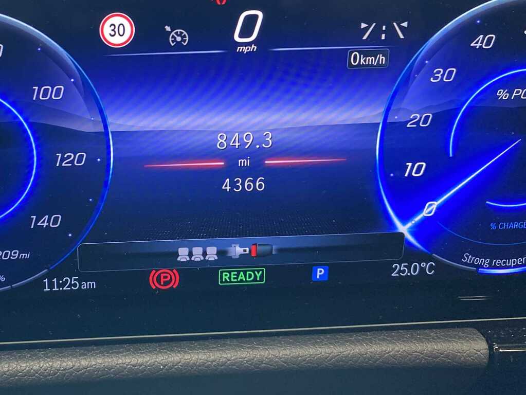 Mercedes-Benz EQA 250 140Kw Amg Line Prem Plus 70.5Kwh Black #25